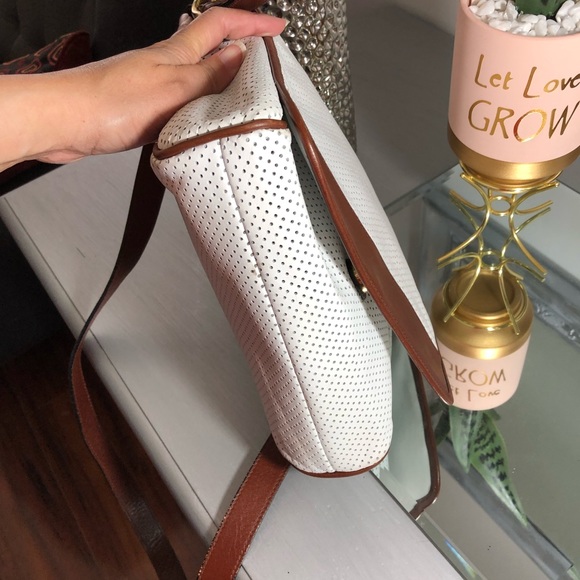 Gianni Bini Cross Body Bag - Picture 5 of 8